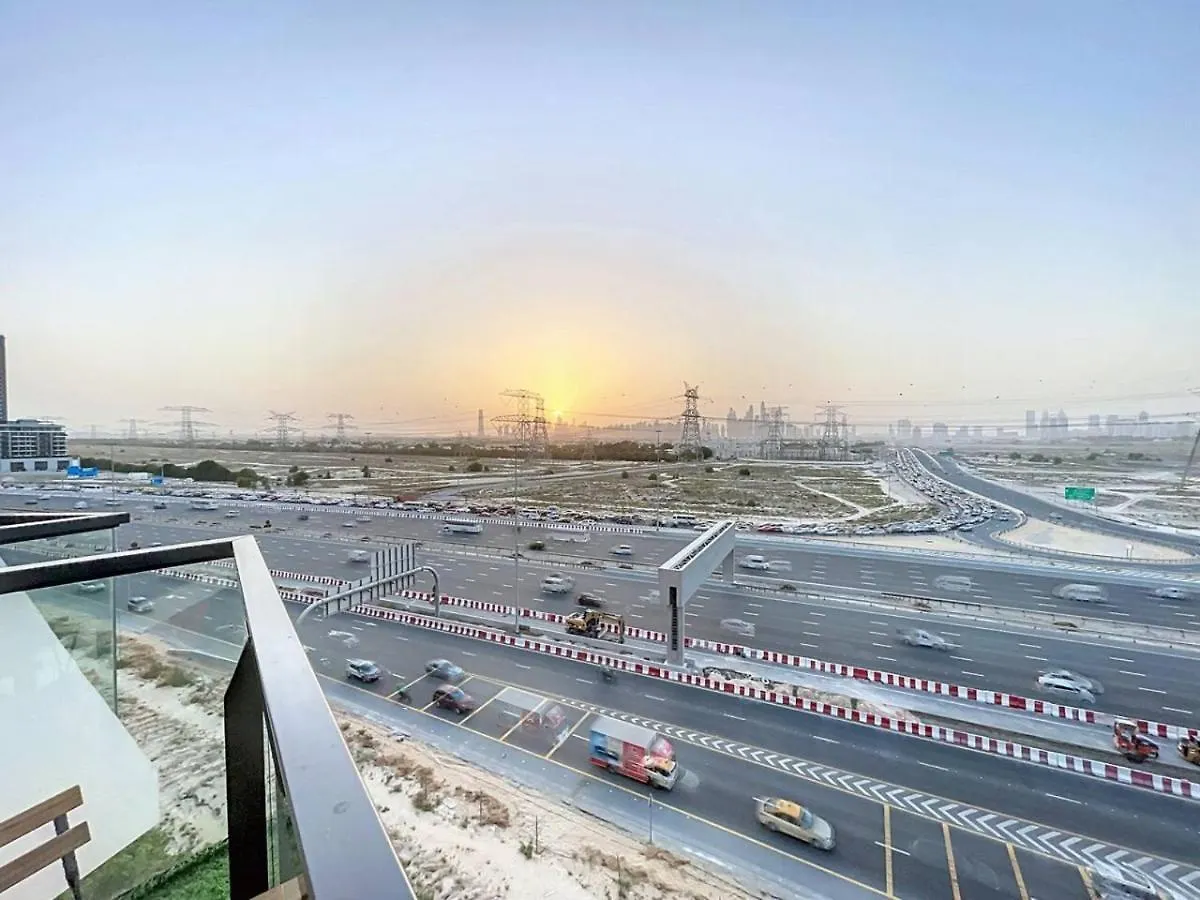 Binghatti Gate - Cosy Two Bedroom Dubai United Arab Emirates